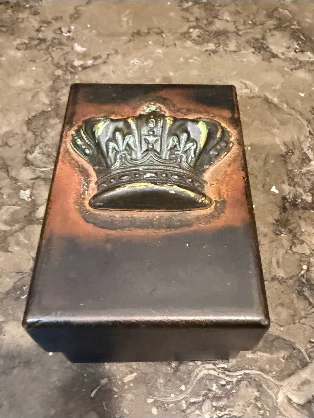 Jan Barboglio Crown box